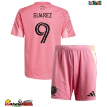 Camisa de Futebol Inter Miami Luis Suarez #9 Equipamento Principal Infantil 2025-26 Manga Curta (+ Calças curtas)
